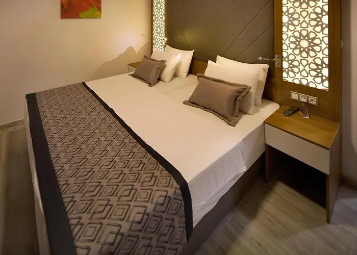 Apartahotel Karatay Termal Tatıl Köyü *